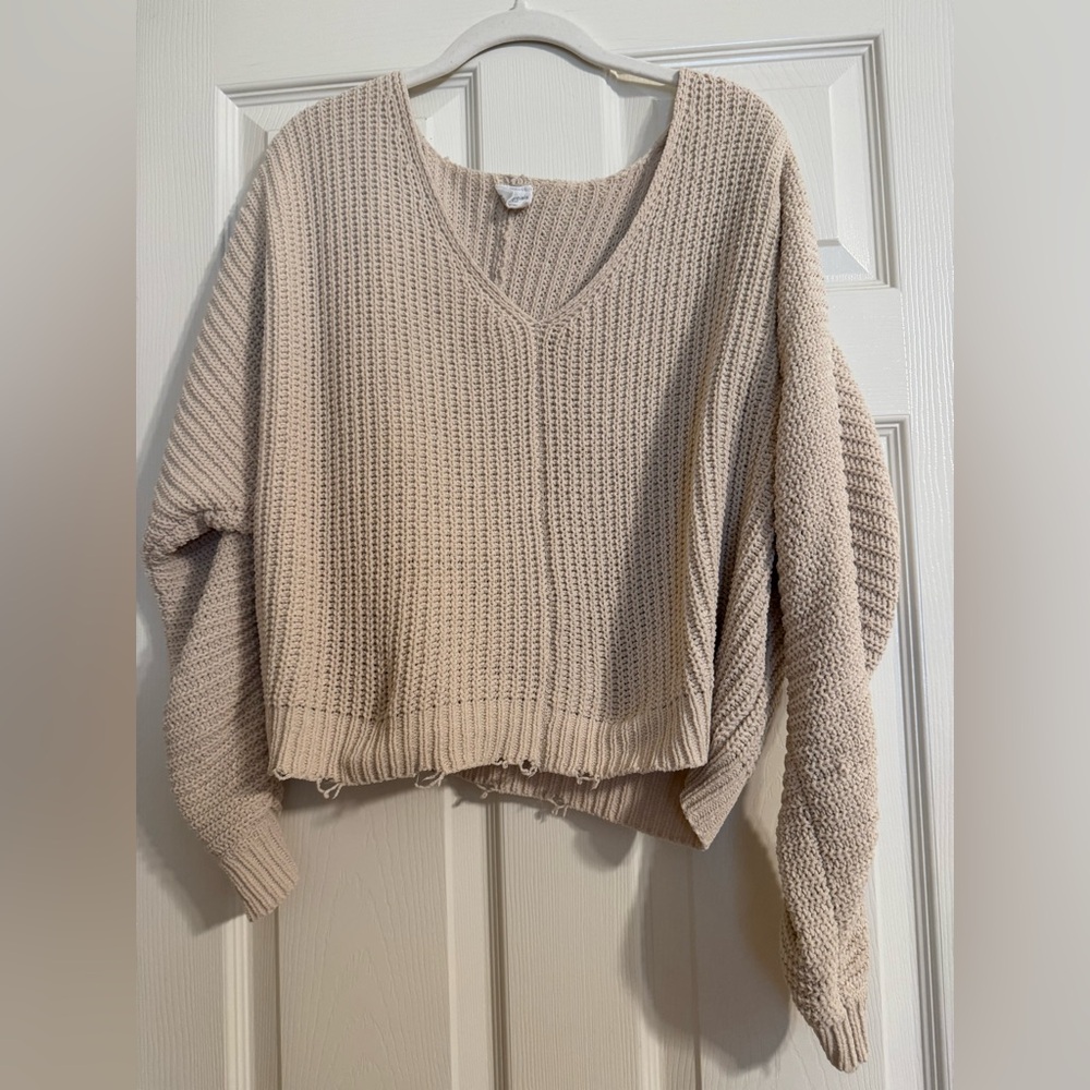 Full Tilt Beige V-Neck Sweater